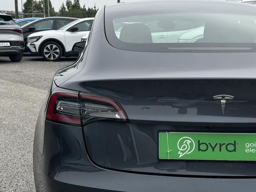 Tesla Model 3 - Photo 10