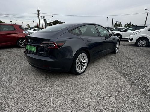 Tesla Model 3 - Photo 15