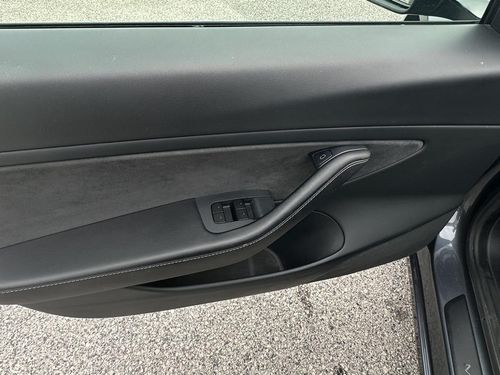 Tesla Model 3 - Photo 16