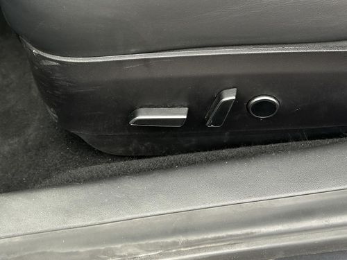 Tesla Model 3 - Photo 18