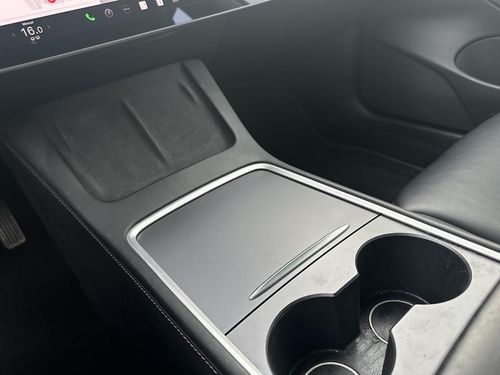 Tesla Model 3 - Photo 32