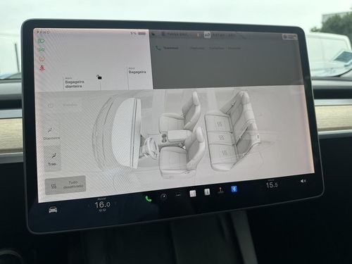Tesla Model 3 - Photo 31