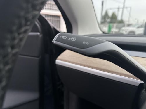 Tesla Model 3 - Photo 34