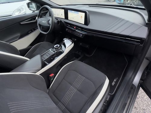Kia EV6 - Photo 22