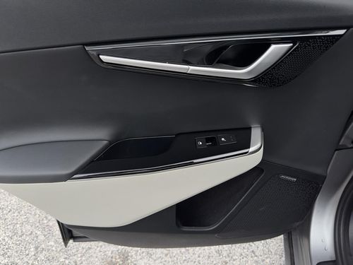 Kia EV6 - Photo 26