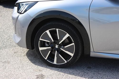 Peugeot e-208 - Photo 6