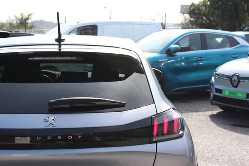 Peugeot e-208 - Photo 11