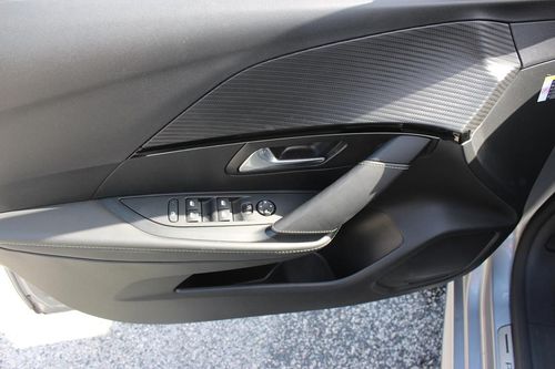 Peugeot e-208 - Photo 15