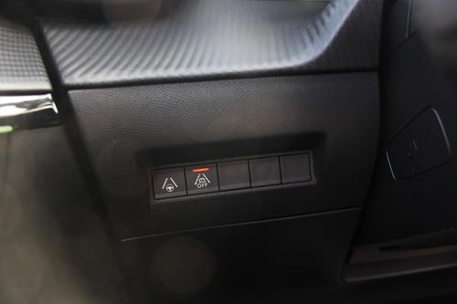 Peugeot e-208 - Photo 23