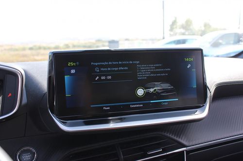 Peugeot e-208 - Photo 32