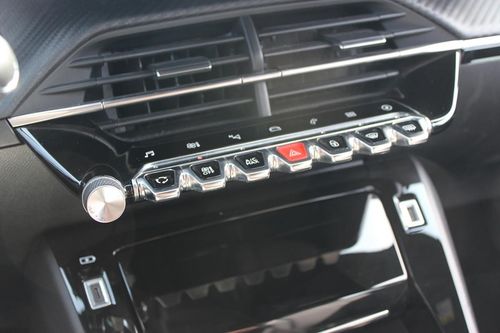 Peugeot e-208 - Photo 33