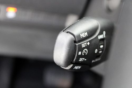 Peugeot e-208 - Photo 19