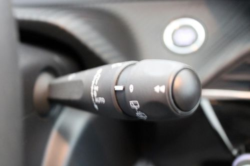 Peugeot e-208 - Photo 20