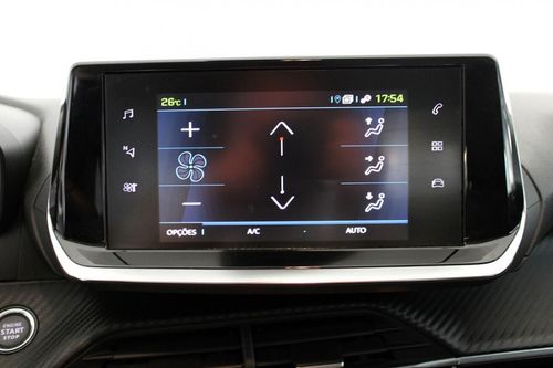 Peugeot e-208 - Photo 23