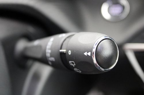 Peugeot e-208 - Photo 23