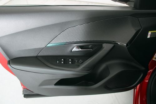 Peugeot e-2008 - Photo 9