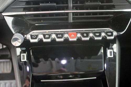 Peugeot e-2008 - Photo 26