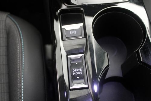 Peugeot e-2008 - Photo 28