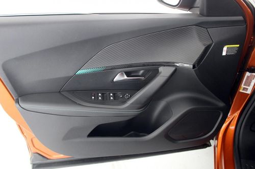 Peugeot e-2008 - Photo 7
