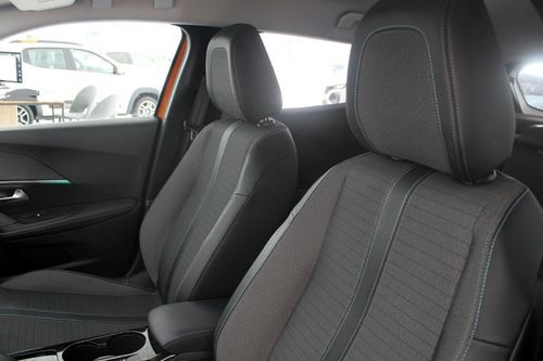 Peugeot e-2008 - Photo 9