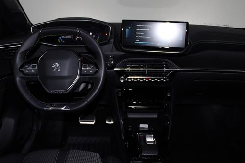 Peugeot e-208 - Photo 32