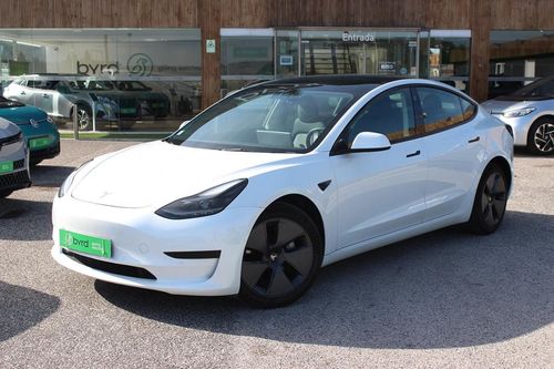 Tesla Model 3 - Photo 2