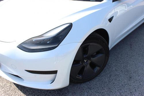 Tesla Model 3 - Photo 3