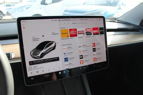 Tesla Model 3 - Photo 32