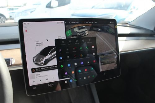 Tesla Model 3 - Photo 31