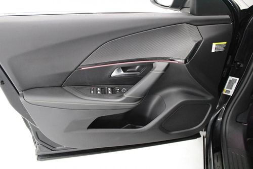 Peugeot e-2008 - Photo 9