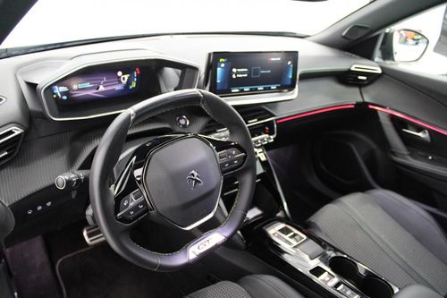 Peugeot e-2008 - Photo 11