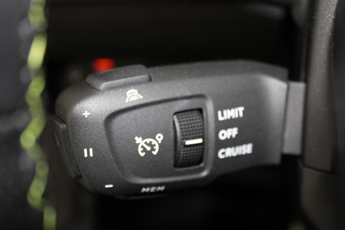 Peugeot e-2008 - Photo 21