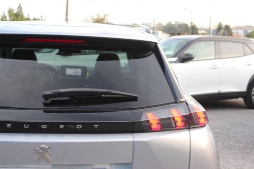 Peugeot e-2008 - Photo 10