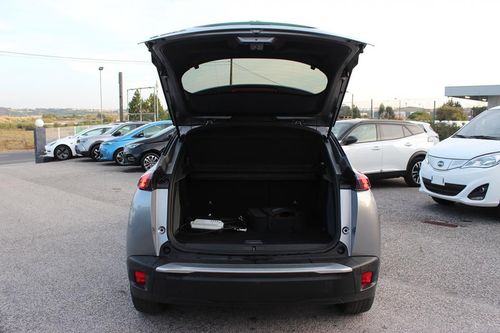 Peugeot e-2008 - Photo 12