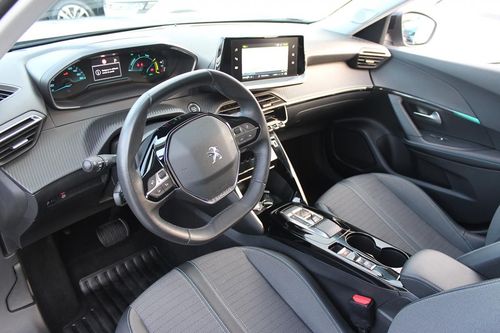 Peugeot e-2008 - Photo 16