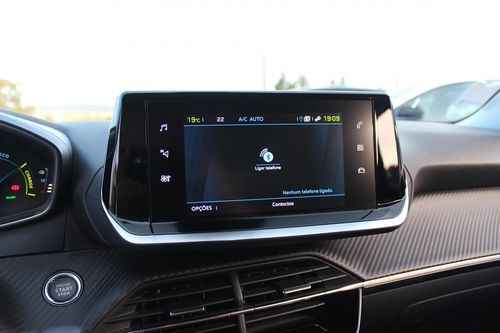 Peugeot e-2008 - Photo 24