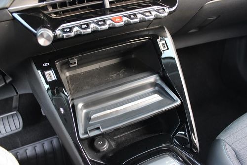 Peugeot e-2008 - Photo 29