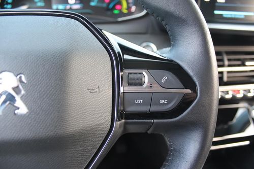 Peugeot e-2008 - Photo 34