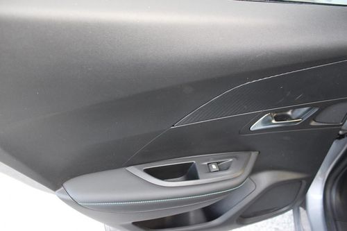 Peugeot e-2008 - Photo 35