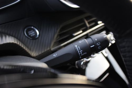 Peugeot e-2008 - Photo 34