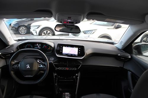 Peugeot e-2008 - Photo 39
