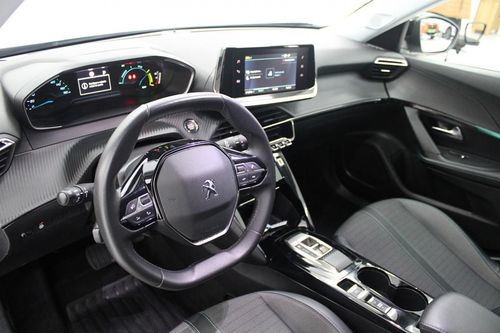 Peugeot e-2008 - Photo 10