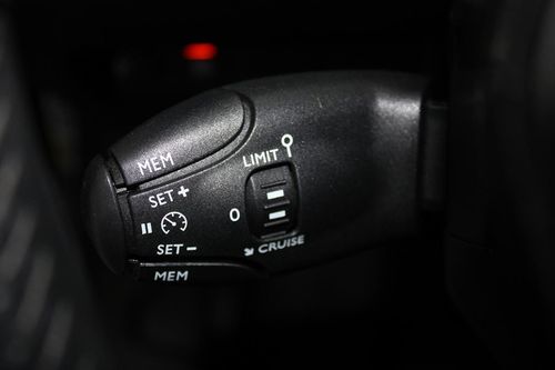 Peugeot e-2008 - Photo 19