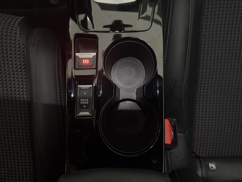 Peugeot e-208 - Photo 33