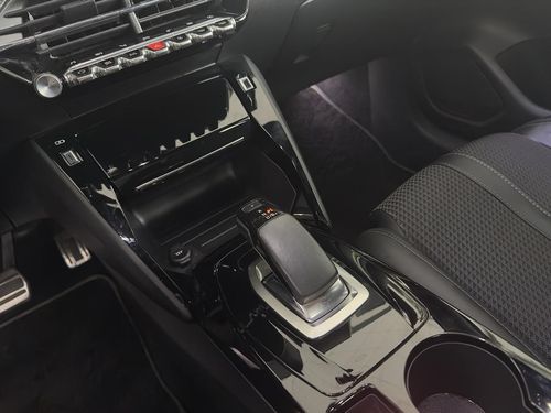 Peugeot e-208 - Photo 31