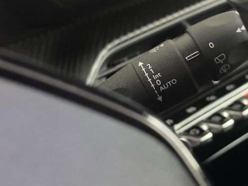 Peugeot e-208 - Photo 21