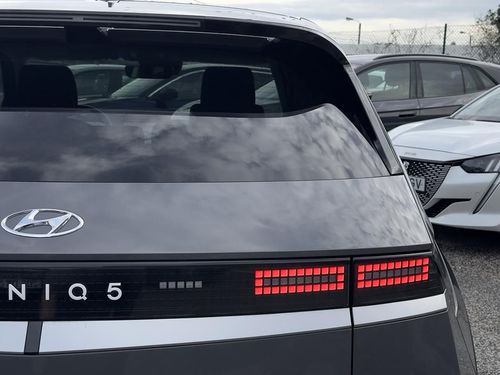 Hyundai Ioniq 5 - Photo 12