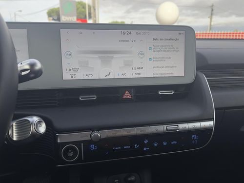 Hyundai Ioniq 5 - Photo 30