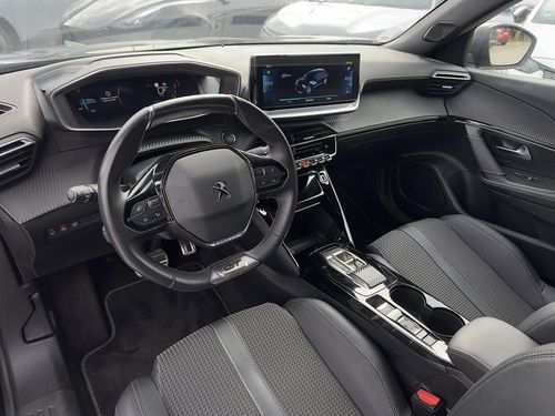 Peugeot e-2008 - Photo 16