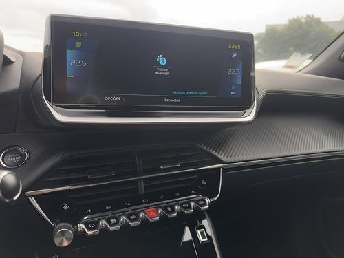 Peugeot e-2008 - Photo 25